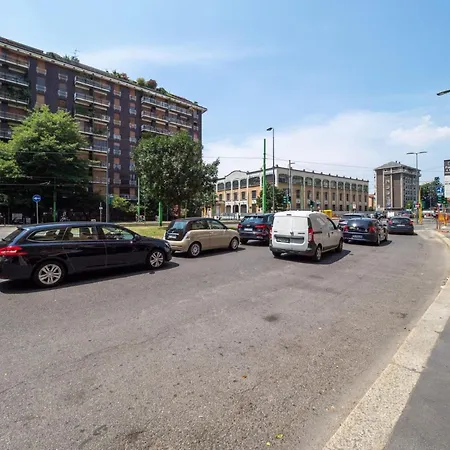 The Rent - Cozy Close To Navigli Apartment Milan