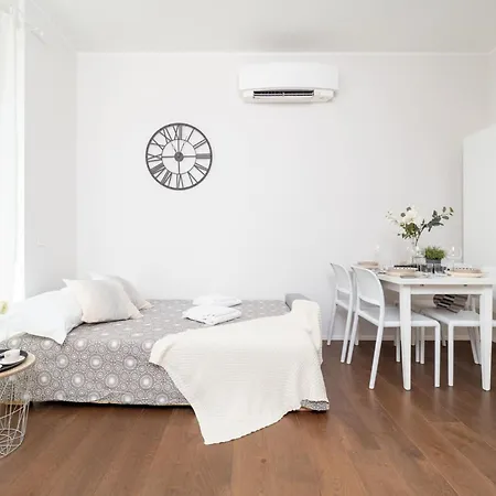 The Rent - Cozy Close To Navigli Appartement Milan